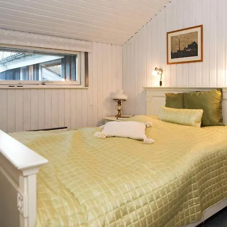 Holiday Xiii Holiday home *